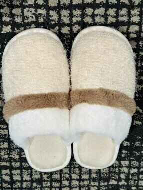 Slippers for Women Indoor and Outdoor Fuzzy Cozy House Shoes with Memory Foam